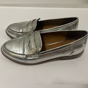 STEVE MADDEN Size 9.5 Women's Shoes Silver CYYLO Penny Loafer